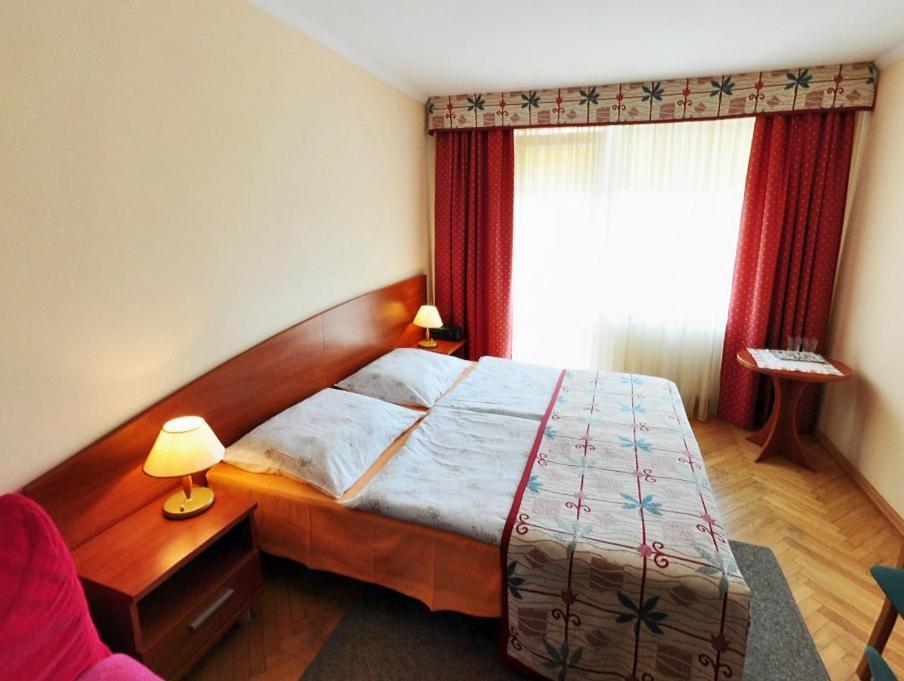 Hotel Europa Ястшембя-Гура Экстерьер фото